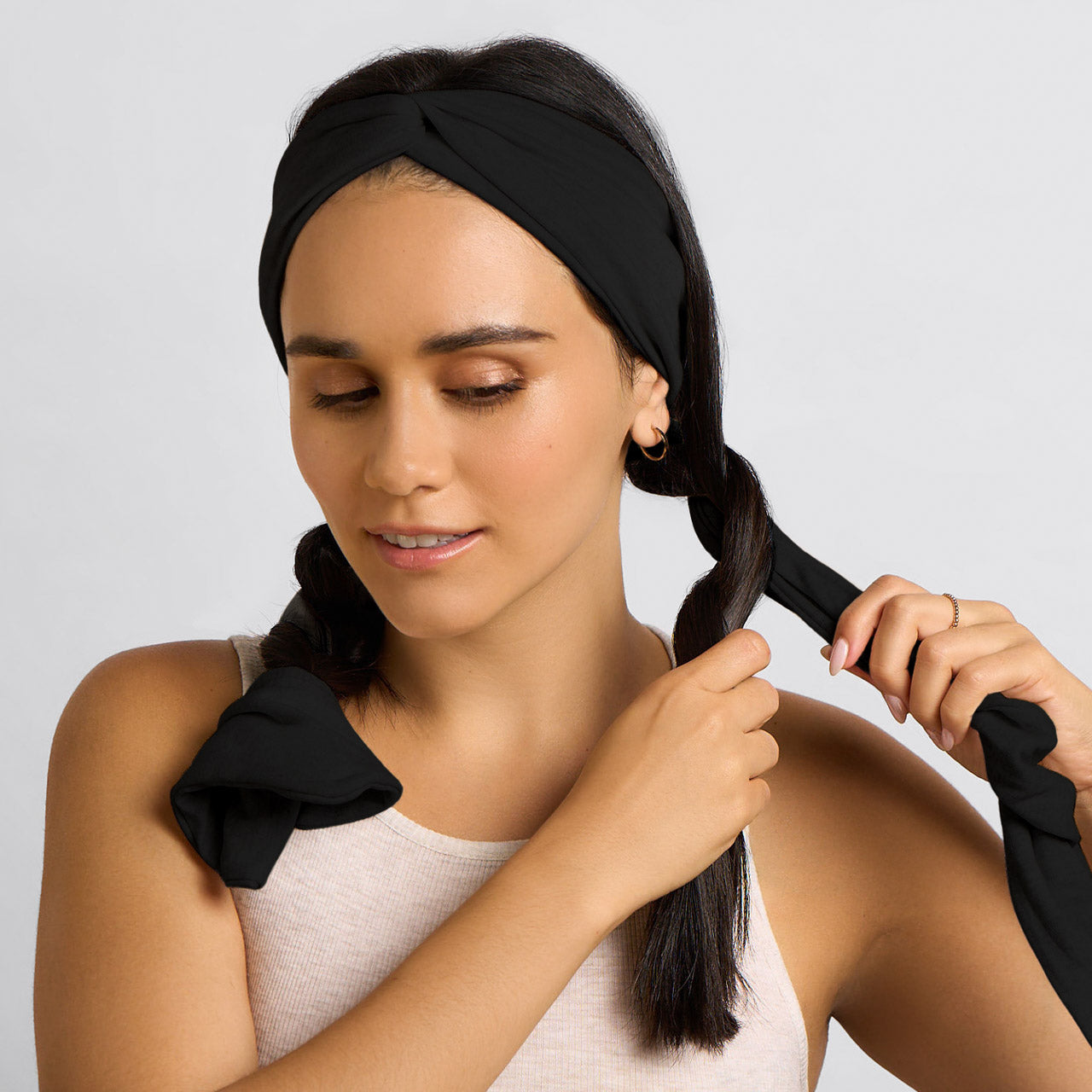 506463-Set_FlowActiveHeadband-Black-Sleep-Model-6-1280x1280px.jpg