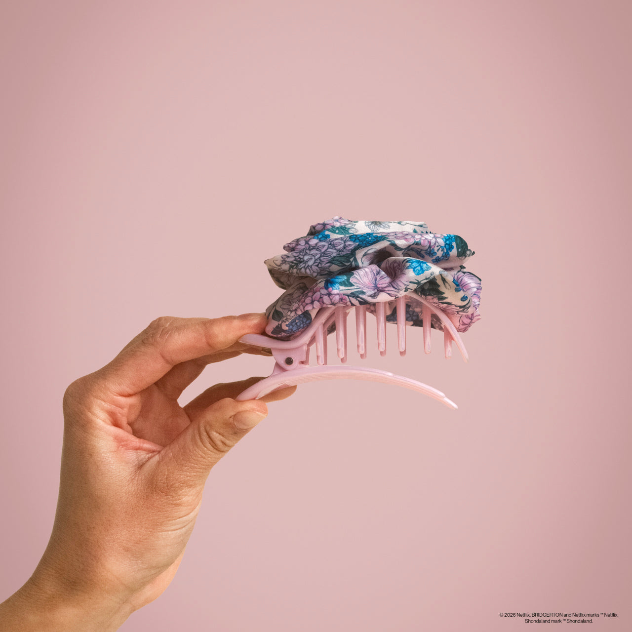 507415-BridgertonxKitsch-SatinRosetteMediumFlatCloudClip-Wisteria-Model-3-1280x1280px.jpg