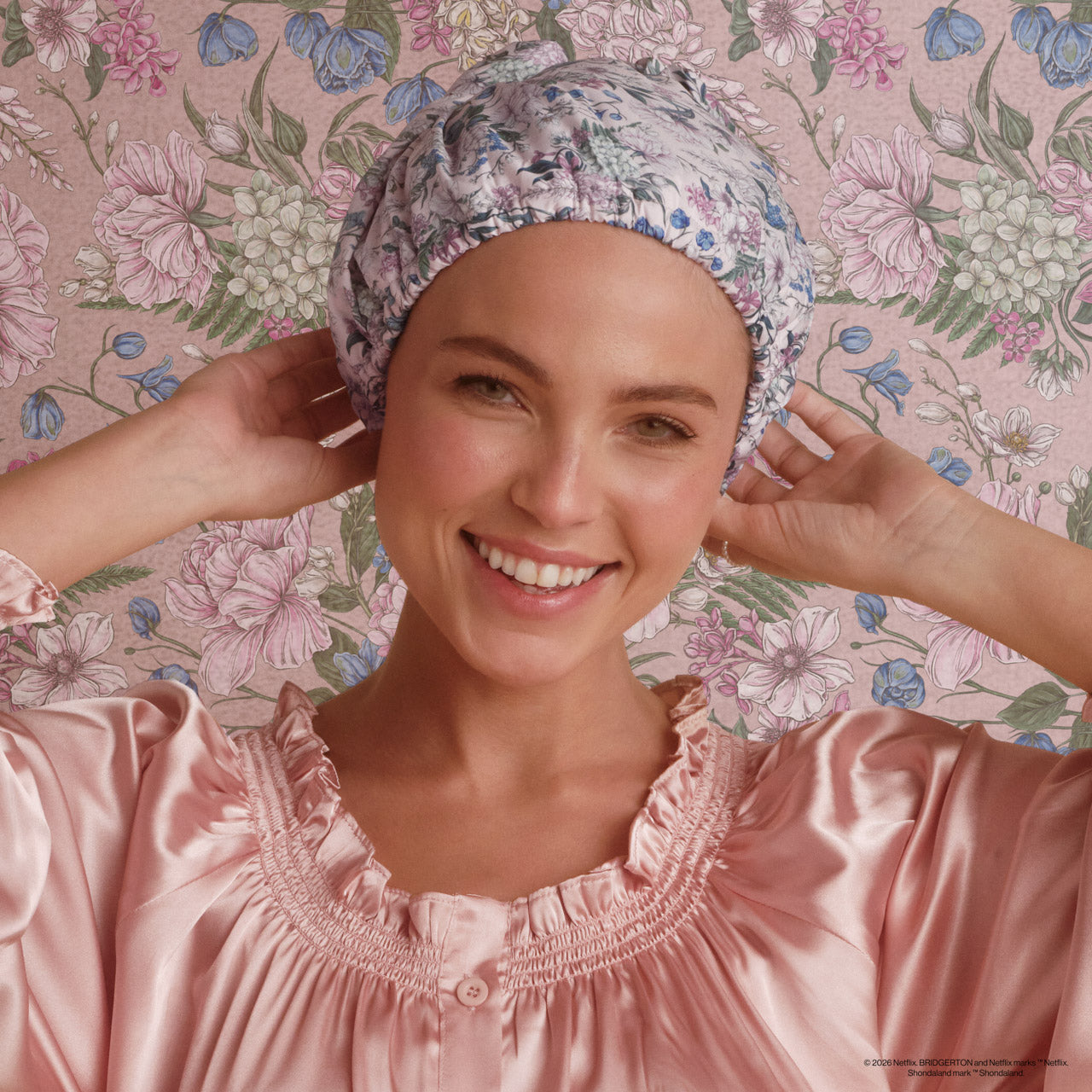 508917-BridgertonxKitsch-SatinLinedFlexiShowerCap-Wisteria-Model-4-1280x1280px.jpg